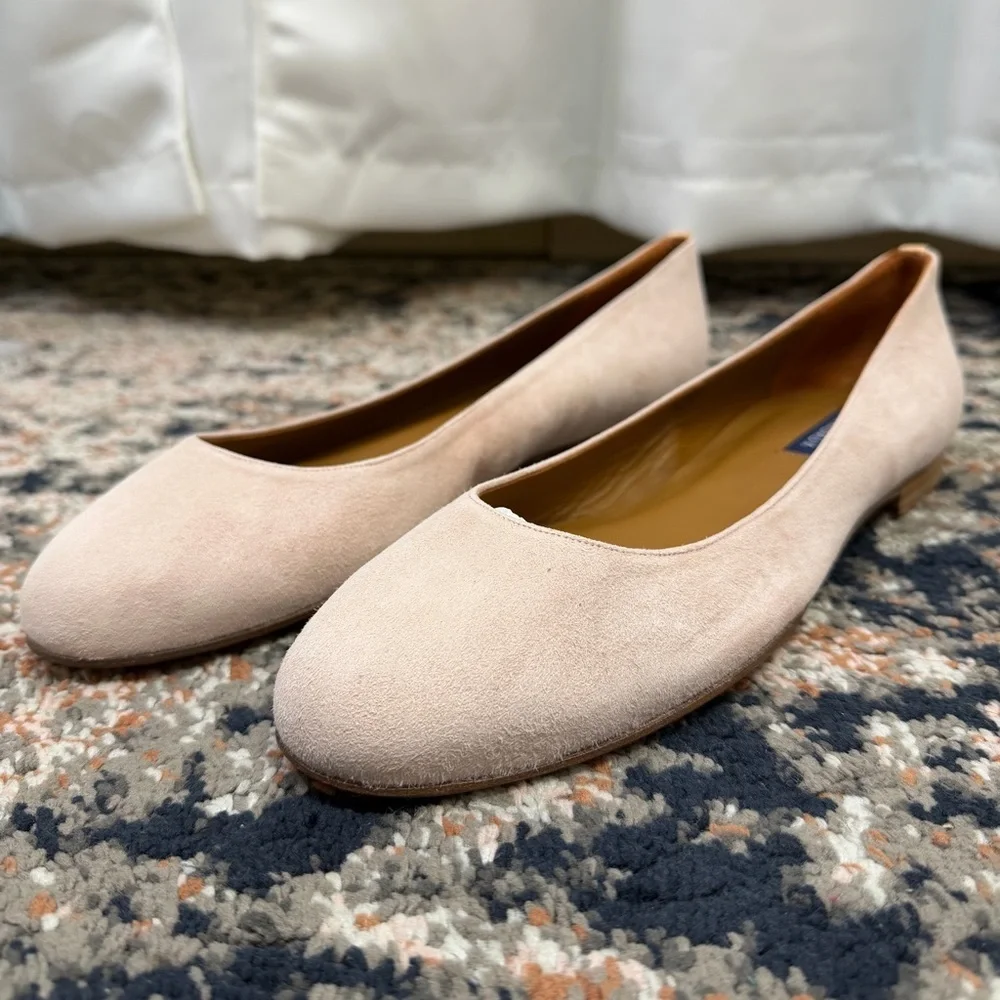 NWOT Margaux Classic Round Toe Flats in “Blush” Pink Suede Size 11.5 Narrow